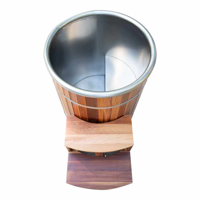Round Red Cedar Cold Plunge Compact Recovery Tub